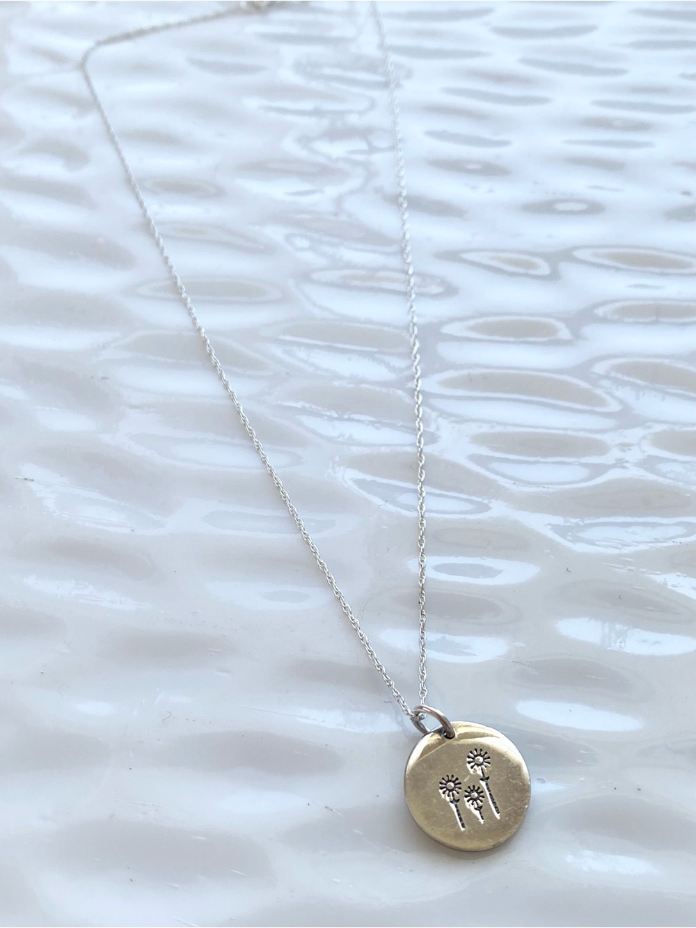 Sterling Silver Dandelion Disc Pendant Necklace 16” inches - Picture 5 of 7
